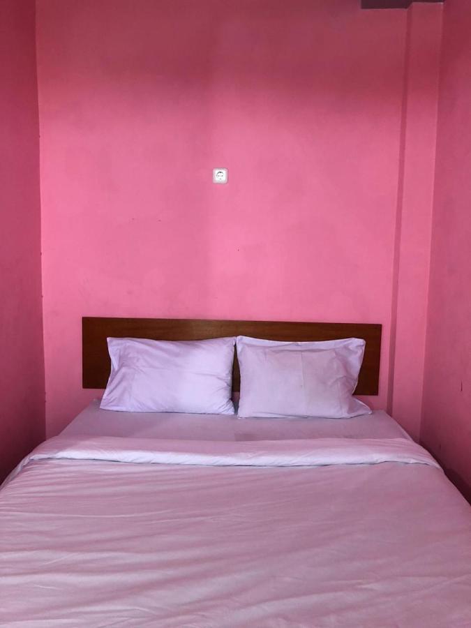 Oyo 3750 Elder Guest House Bandung Exterior foto
