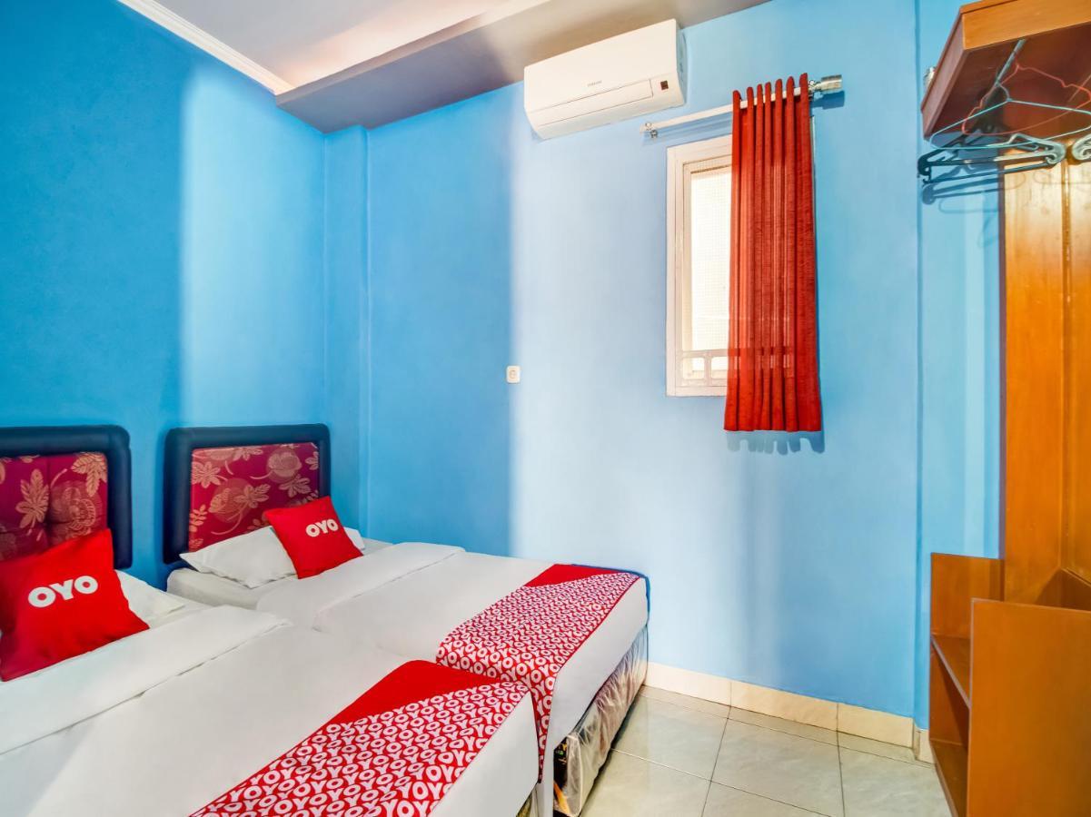 Oyo 3750 Elder Guest House Bandung Exterior foto