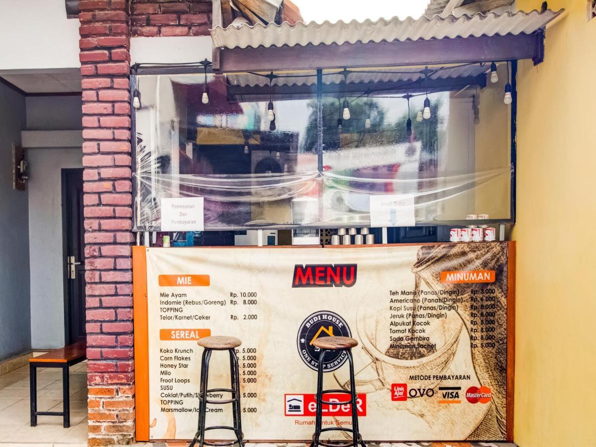 Oyo 3750 Elder Guest House Bandung Exterior foto